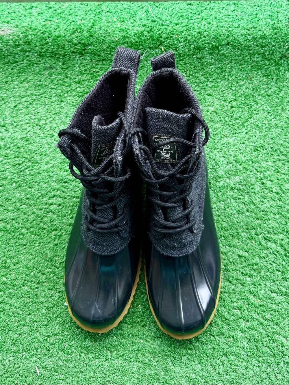 G.H. Bass & Co. Harlequin Gray Herringbone Waterproof Duck Boots Women's US 8